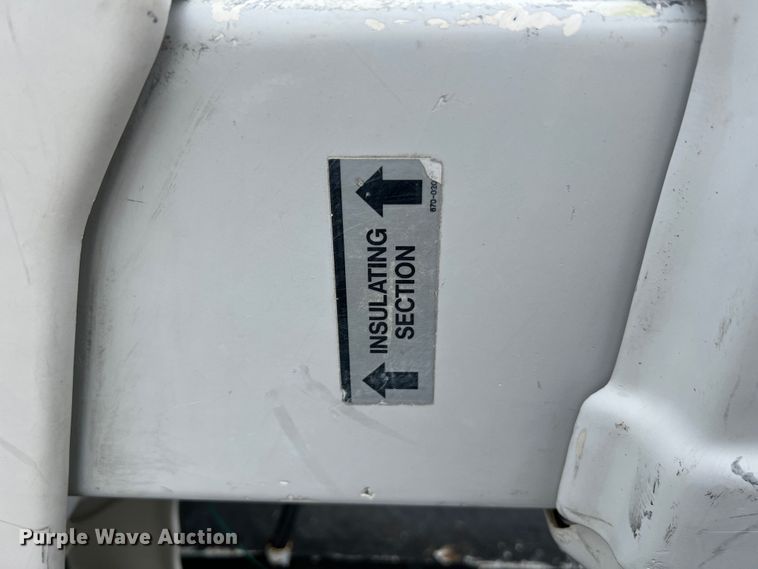 image for item JU9656 2011 Ford F550 Super Duty  bucket truck