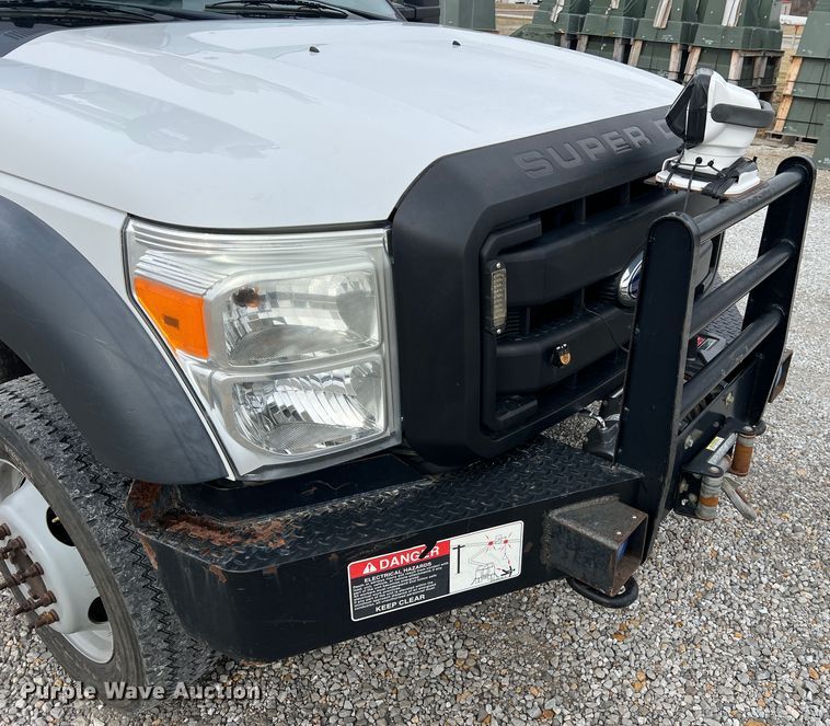 image for item JU9656 2011 Ford F550 Super Duty  bucket truck