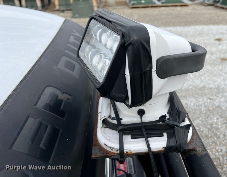 image for item JU9656 2011 Ford F550 Super Duty  bucket truck