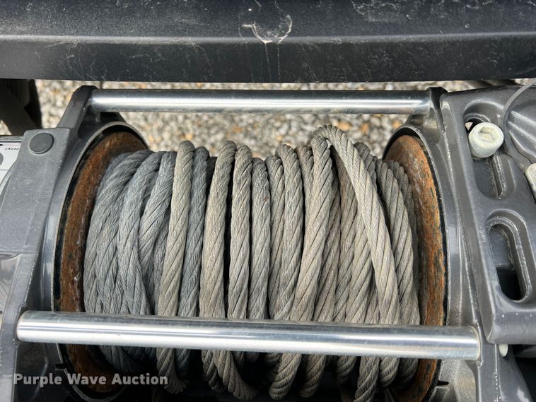 image for item JU9656 2011 Ford F550 Super Duty  bucket truck