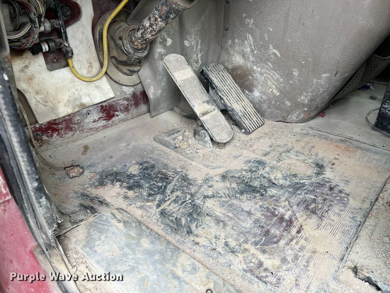 image for item JU9666 2006 International 5600i  ready mix truck