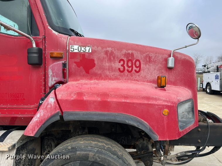 image for item JU9666 2006 International 5600i  ready mix truck