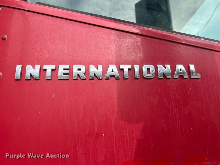 image for item JU9666 2006 International 5600i  ready mix truck