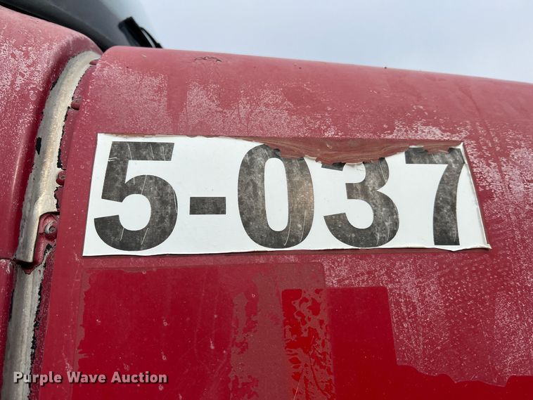 image for item JU9666 2006 International 5600i  ready mix truck