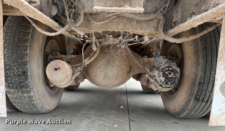 image for item JU9666 2006 International 5600i  ready mix truck