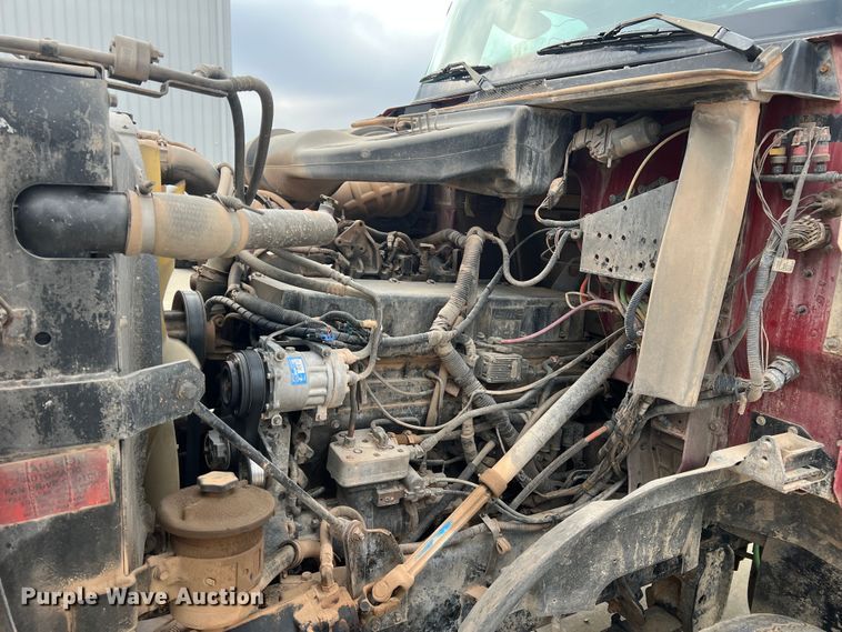 image for item JU9666 2006 International 5600i  ready mix truck