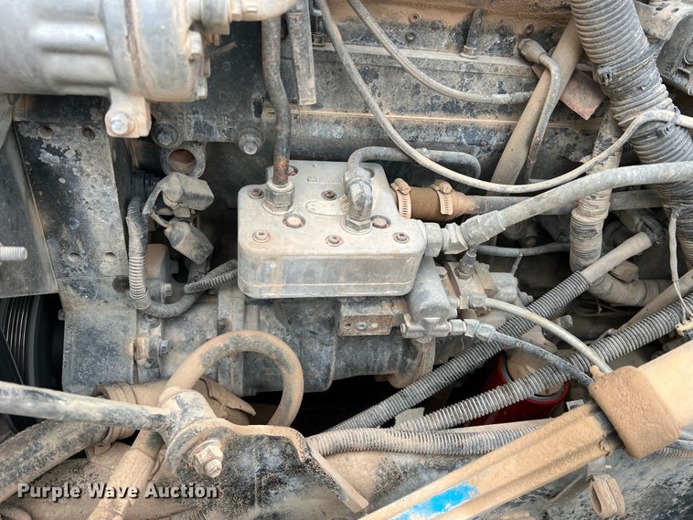 image for item JU9666 2006 International 5600i  ready mix truck