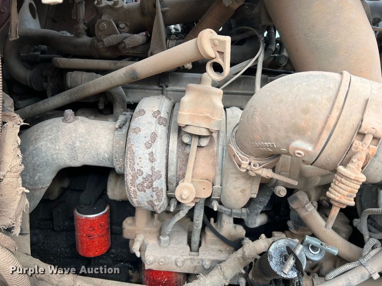 image for item JU9666 2006 International 5600i  ready mix truck