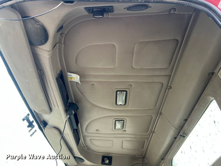 image for item JU9667 2006 International 5600i  ready mix truck