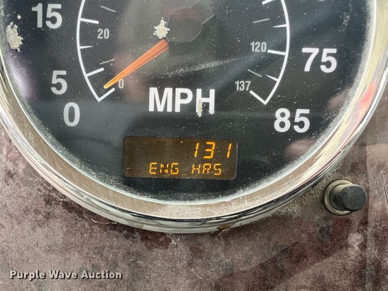 image for item JU9667 2006 International 5600i  ready mix truck