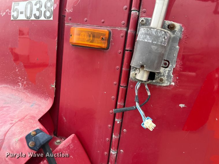 image for item JU9667 2006 International 5600i  ready mix truck