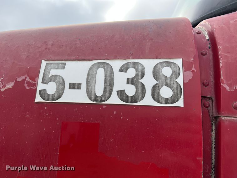 image for item JU9667 2006 International 5600i  ready mix truck