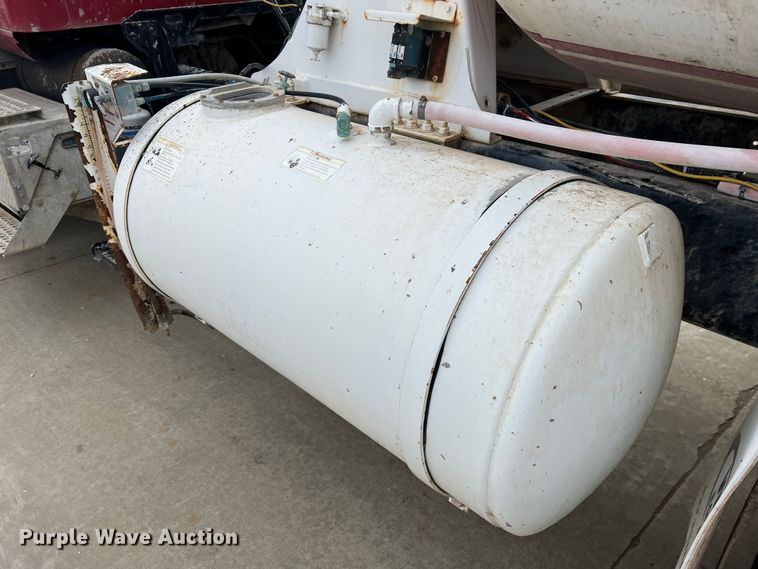 image for item JU9667 2006 International 5600i  ready mix truck