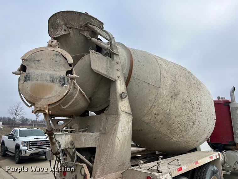 image for item JU9667 2006 International 5600i  ready mix truck