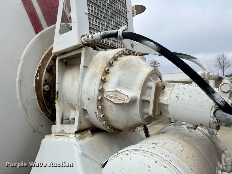 image for item JU9667 2006 International 5600i  ready mix truck