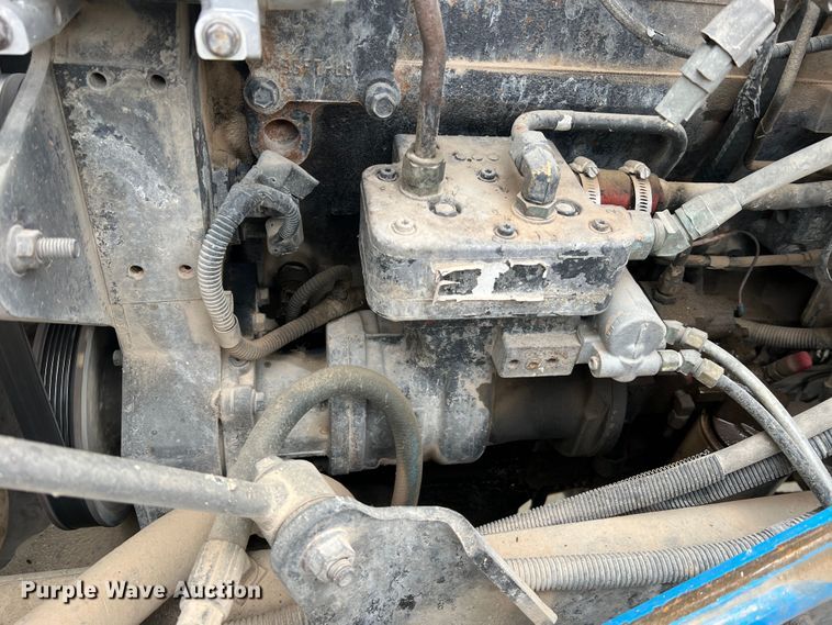 image for item JU9667 2006 International 5600i  ready mix truck