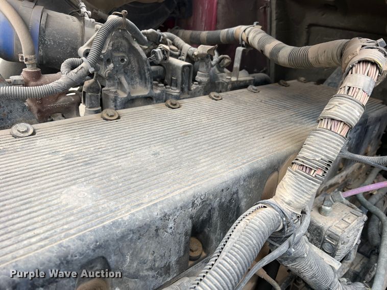 image for item JU9667 2006 International 5600i  ready mix truck