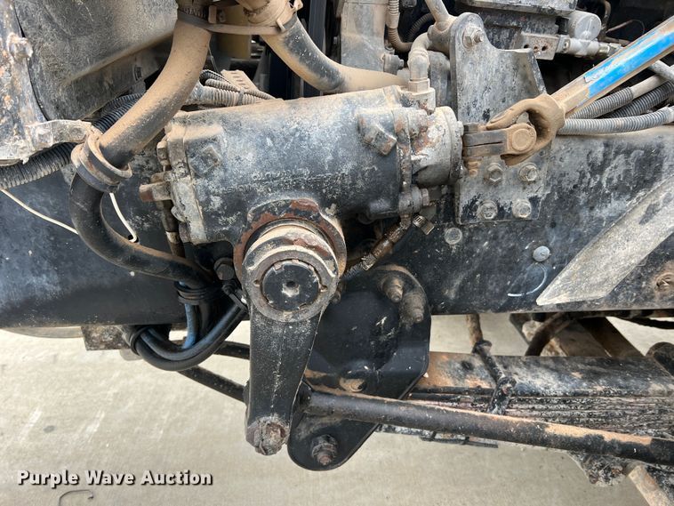 image for item JU9667 2006 International 5600i  ready mix truck