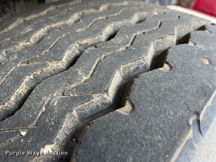 image for item JU9667 2006 International 5600i  ready mix truck