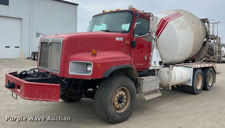 image for item JU9668 2006 International 5600i  ready mix truck