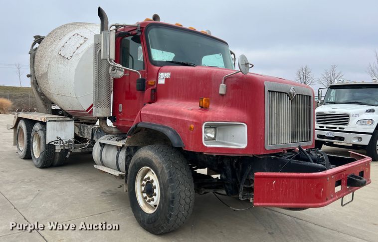 image for item JU9668 2006 International 5600i  ready mix truck