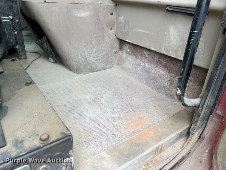 image for item JU9668 2006 International 5600i  ready mix truck