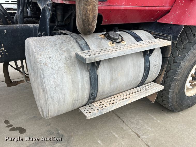 image for item JU9668 2006 International 5600i  ready mix truck