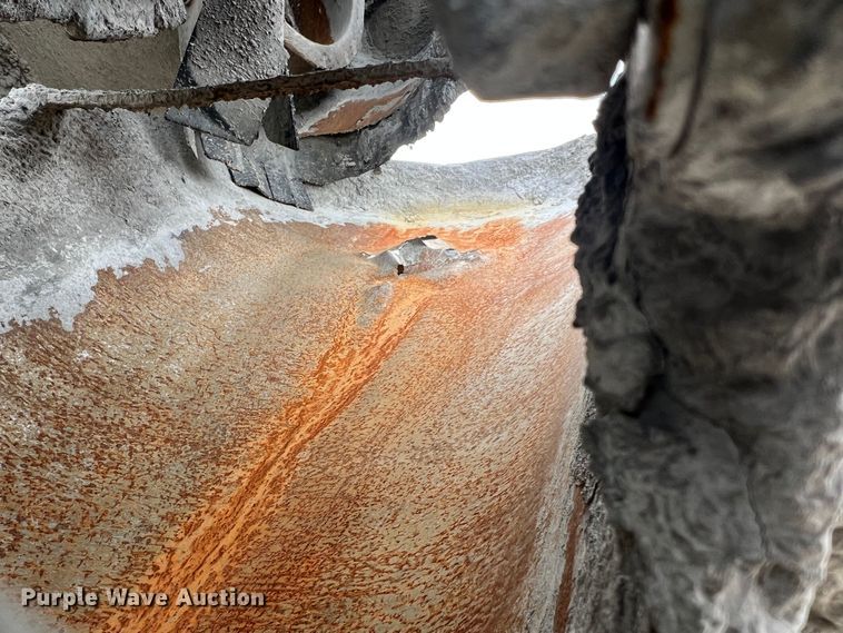 image for item JU9668 2006 International 5600i  ready mix truck