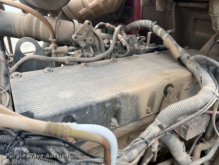 image for item JU9668 2006 International 5600i  ready mix truck