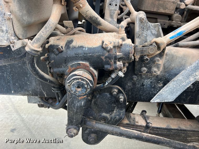 image for item JU9668 2006 International 5600i  ready mix truck