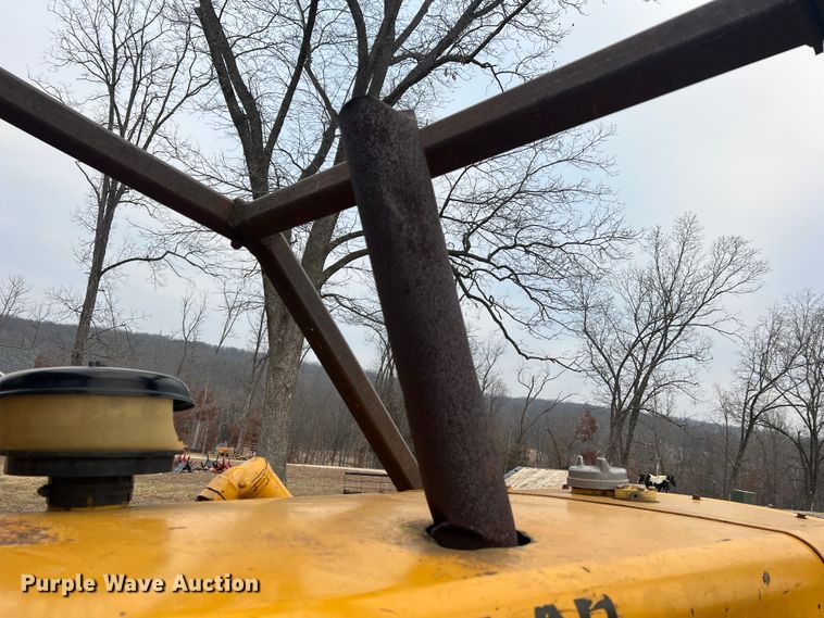 image for item JU9669 1967 Caterpillar D6C  dozer