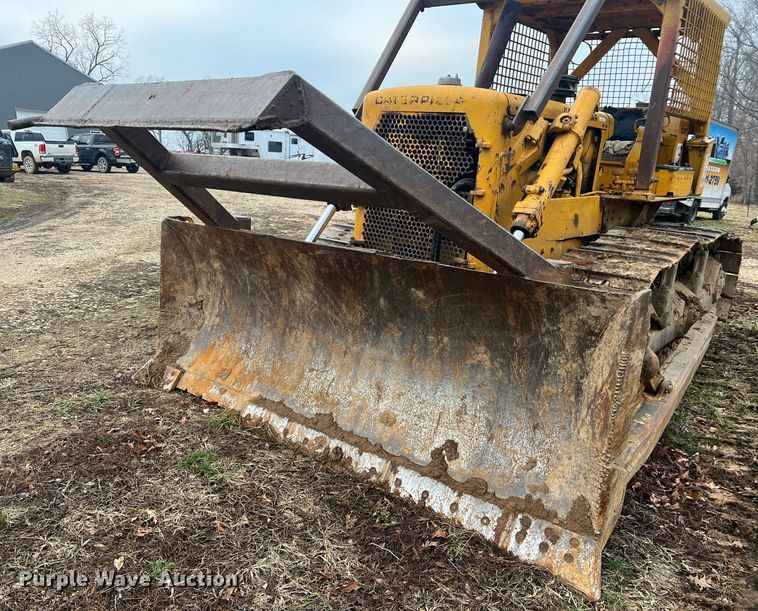 image for item JU9669 1967 Caterpillar D6C  dozer