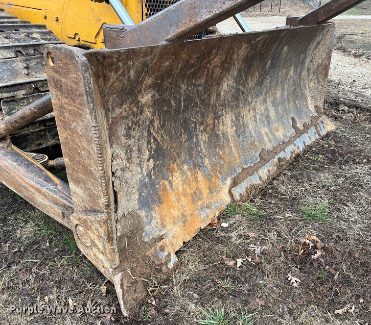 image for item JU9669 1967 Caterpillar D6C  dozer