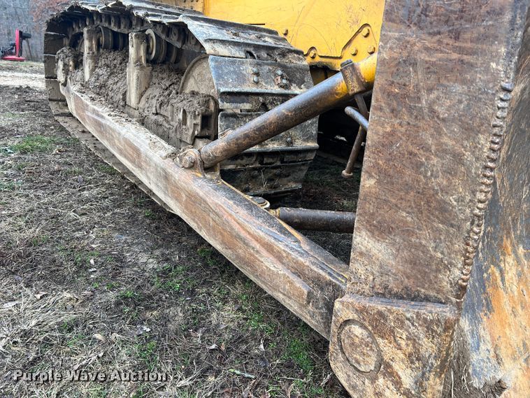 image for item JU9669 1967 Caterpillar D6C  dozer