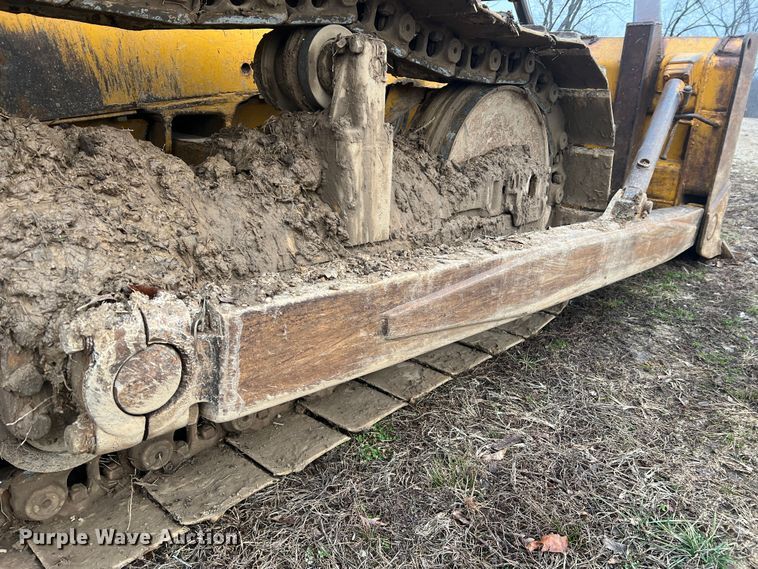 image for item JU9669 1967 Caterpillar D6C  dozer