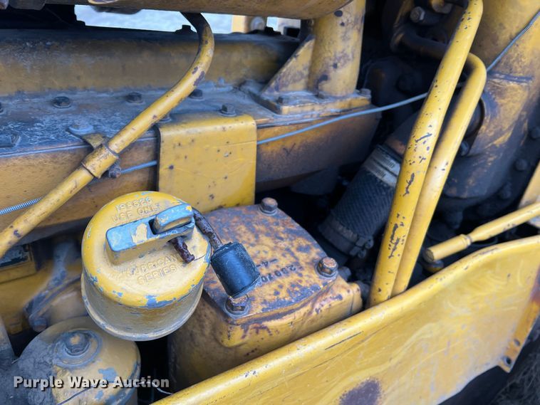 image for item JU9669 1967 Caterpillar D6C  dozer