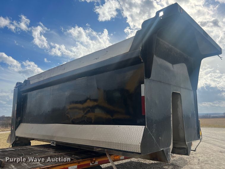 image for item JU9674 Heil  dump truck bed