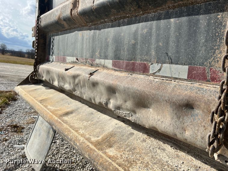 image for item JU9674 Heil  dump truck bed