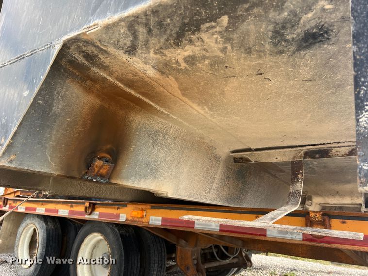 image for item JU9674 Heil  dump truck bed