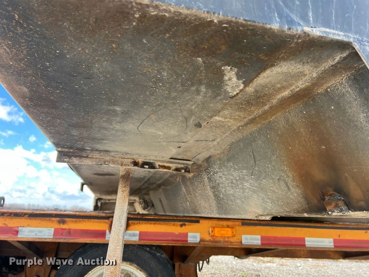 image for item JU9674 Heil  dump truck bed