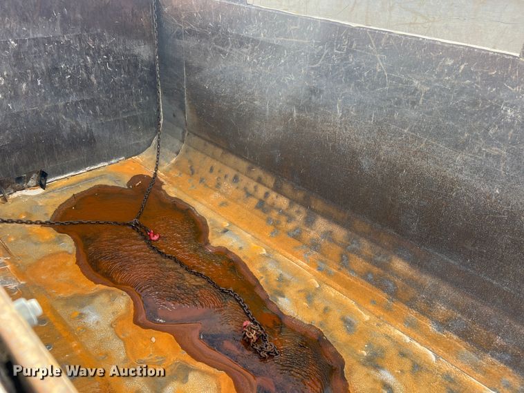 image for item JU9674 Heil  dump truck bed