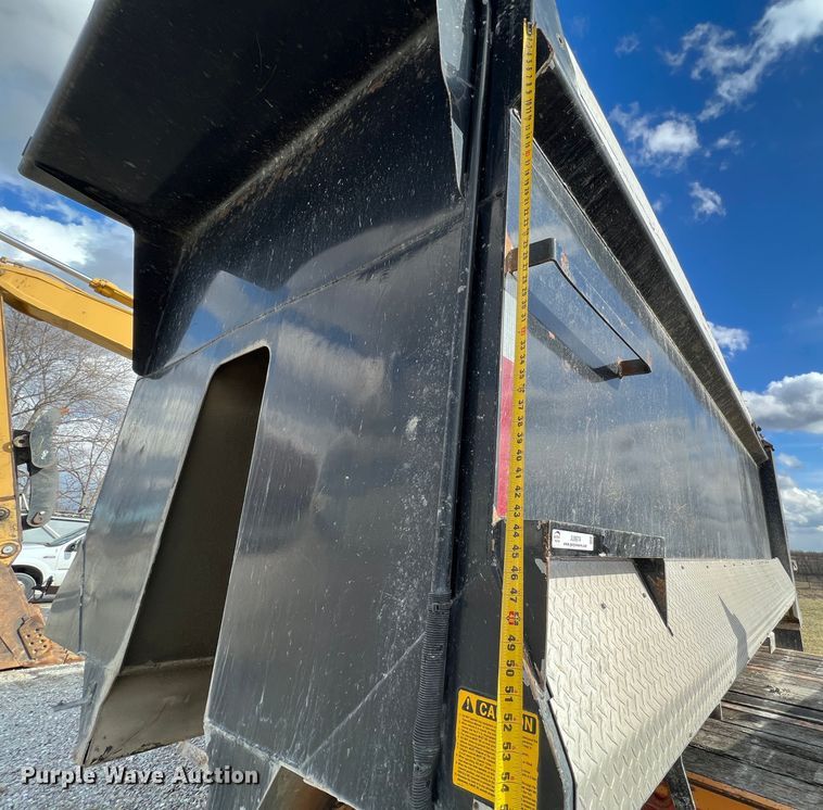 image for item JU9674 Heil  dump truck bed