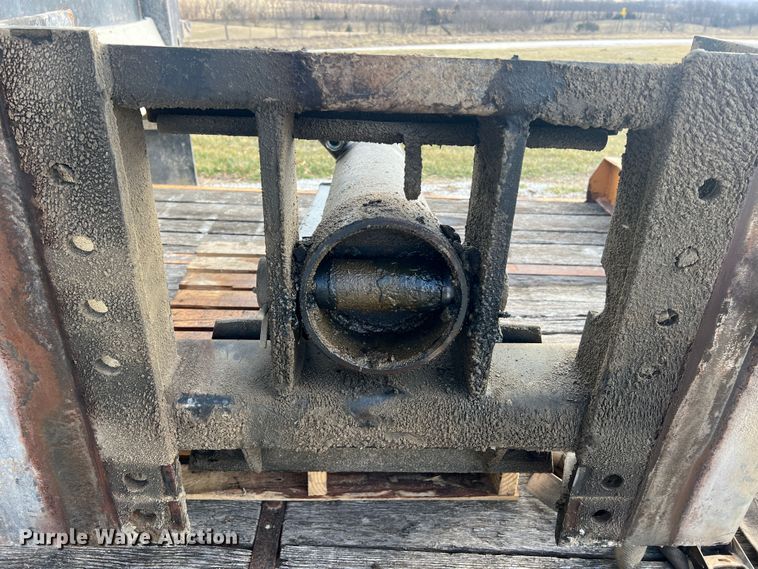 image for item JU9674 Heil  dump truck bed