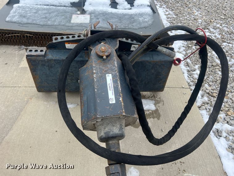 image for item JU9675 Bobcat 15C  skid steer auger