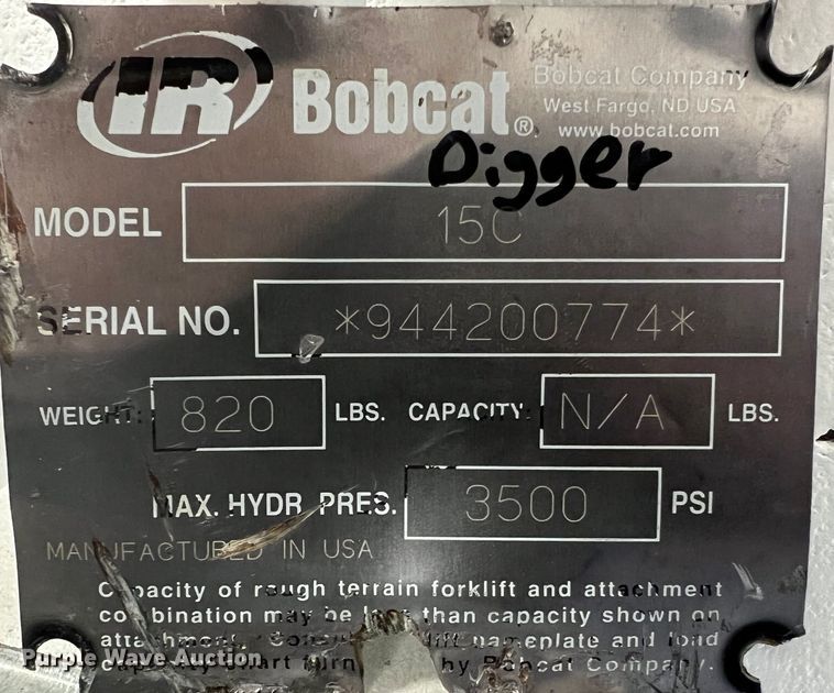image for item JU9675 Bobcat 15C  skid steer auger