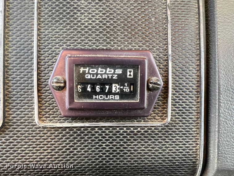 image for item JU9681 1990 Ford F700  bucket truck