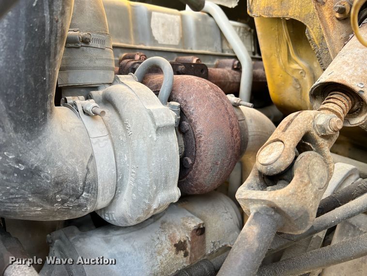 image for item JU9681 1990 Ford F700  bucket truck