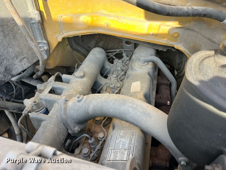 image for item JU9681 1990 Ford F700  bucket truck