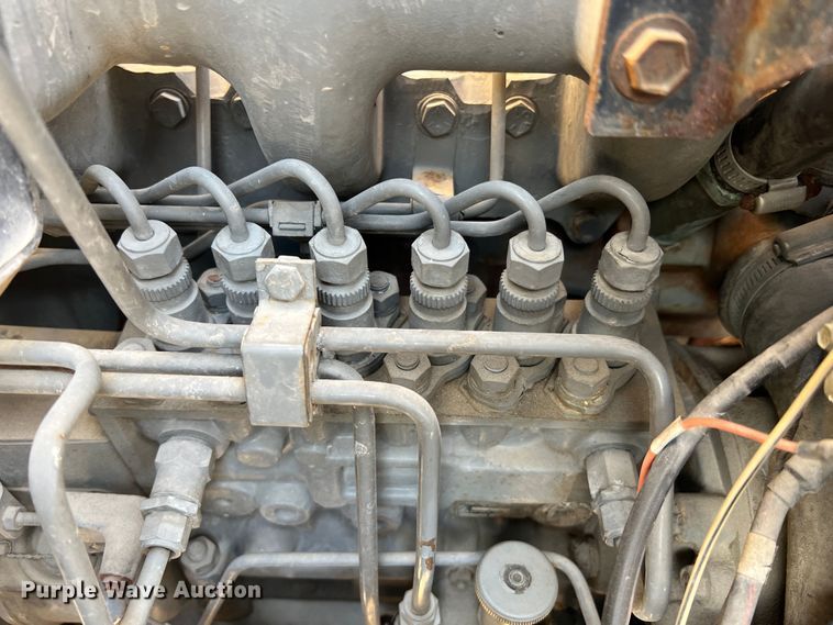 image for item JU9681 1990 Ford F700  bucket truck