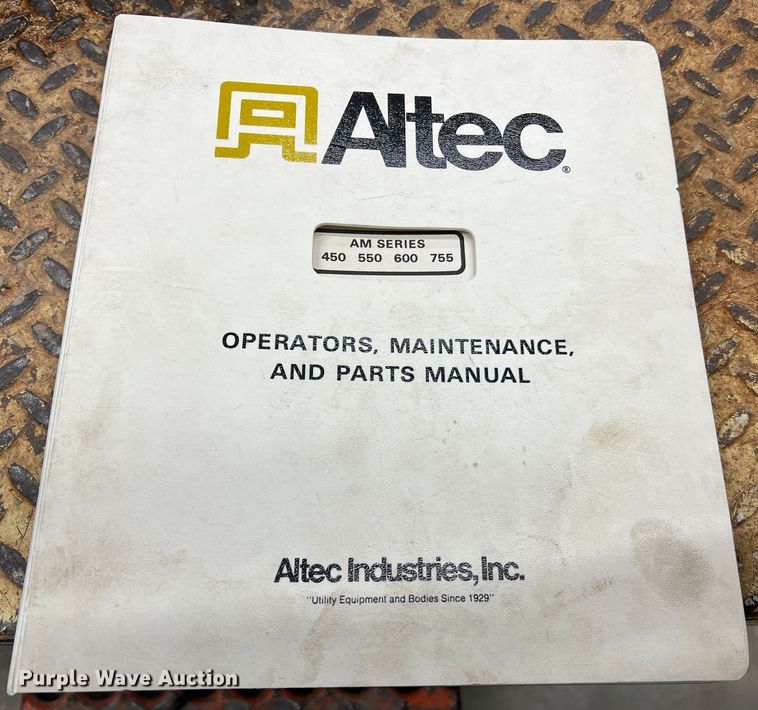 image for item JU9681 1990 Ford F700  bucket truck